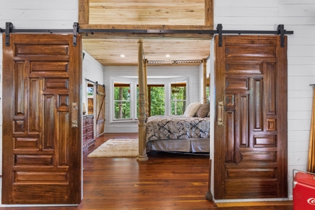 Country Farm House and Guest Home on 61 Acres For Sale - image 11