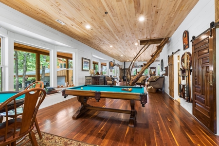 Country Farm House and Guest Home on 61 Acres For Sale - image 10