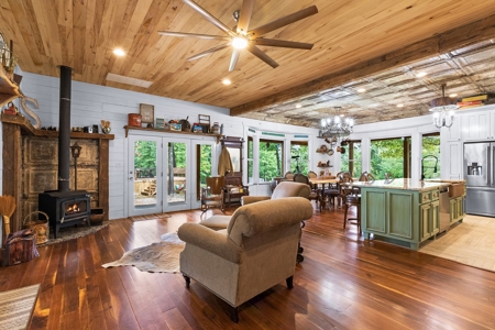 Country Farm House and Guest Home on 61 Acres For Sale - image 6