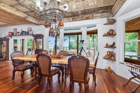 Country Farm House and Guest Home on 61 Acres For Sale - image 3