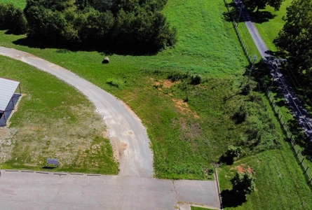 1 Acre Lot In Prime Commercial Location In West Plains - image 2