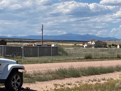 Fabulous 1.10 Acre Lot For Sale in Pueblo West Colorado - image 5