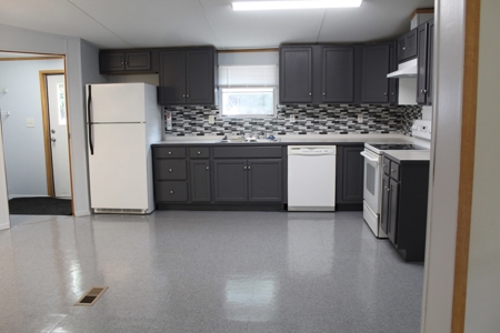 Move-in Ready Home on secluded County Road Oakland, Arkansas - image 40