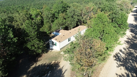 Move-in Ready Home on secluded County Road Oakland, Arkansas - image 48