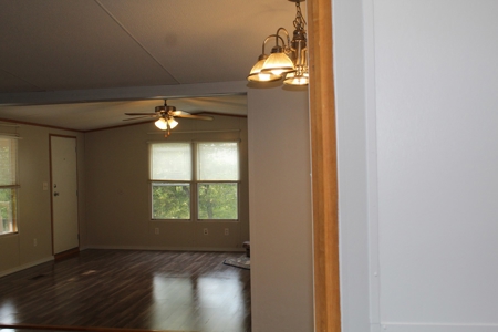 Move-in Ready Home on secluded County Road Oakland, Arkansas - image 21