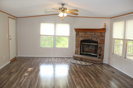 Move-in Ready Home on secluded County Road Oakland, Arkansas - image 2
