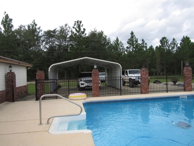 Country Home on 65 acres, pool, ponds! - image 16