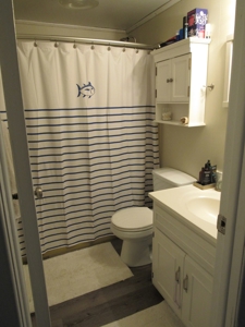 Country Home on 65 acres, pool, ponds! - image 26