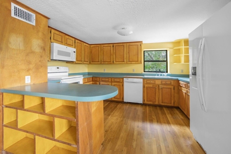 200 Acre Secluded Country Estate for Sale Hattiesburg MS - image 26