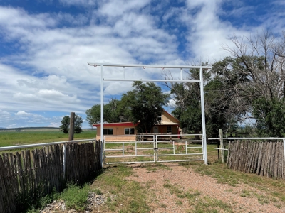 For sale country home with acreage located in central NM. - image 38