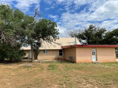 For sale country home with acreage located in central NM. - image 4