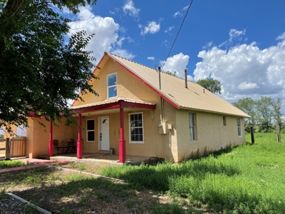 For sale country home with acreage located in central NM. - image 8