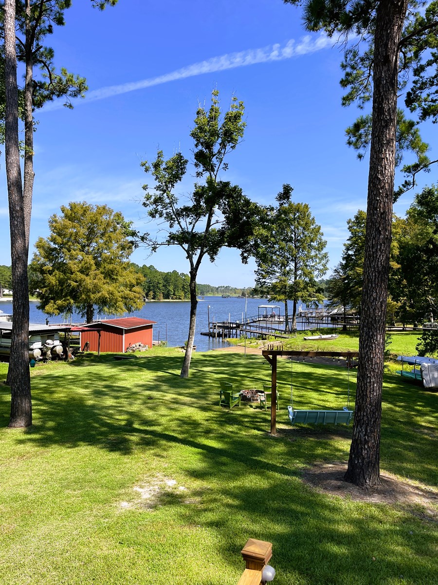 Lake Front Property Toledo Bend - image 16