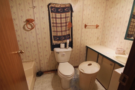 Ozarks Hunting Oasis For Sale in Willow Springs, MO - image 26