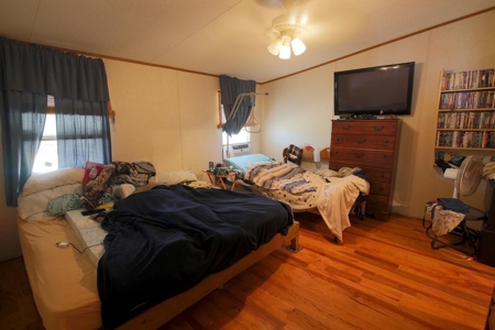 Ozarks Hunting Oasis For Sale in Willow Springs, MO - image 36