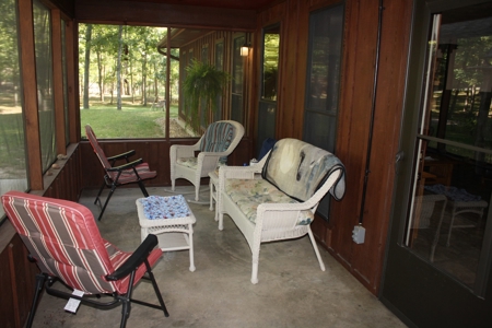 Piedmont Missouri Home and Land For Sale - image 48