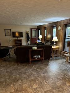 Piedmont Missouri Home and Land For Sale - image 35