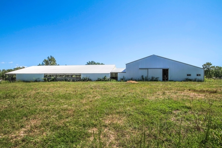 60 Acre South Central Missouri Farm With Auction Barn - image 12