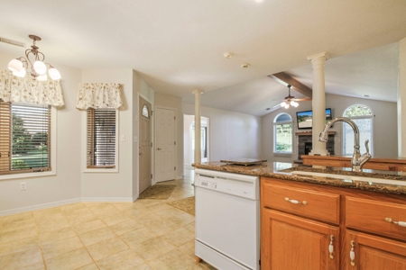 Rare Find Patio Home In West Plains, Mo - image 8