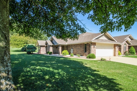 Rare Find Patio Home In West Plains, Mo - image 21