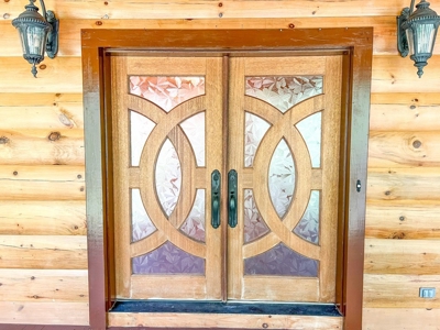 3 Bed/2.5 Bath Lodge for Sale on Creek in Amite County, MS - image 28