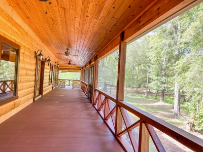 3 Bed/2.5 Bath Lodge for Sale on Creek in Amite County, MS - image 27