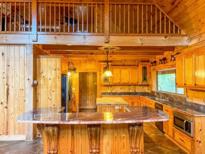 3 Bed/2.5 Bath Lodge for Sale on Creek in Amite County, MS - image 23