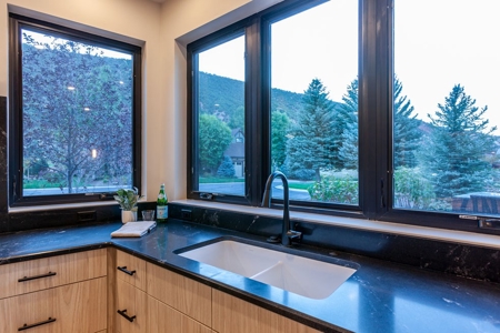 Luxury Living in Colorado Mountain Area - image 13