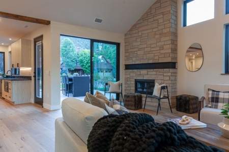 Luxury Living in Colorado Mountain Area - image 17