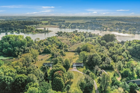 Outdoor Paradise! Just shy of 10 acres with lake frontage - image 5
