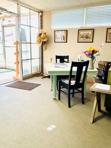 Large Office FOR SALE - image 3