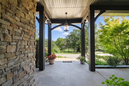 Country Club Luxury Home For Sale In South Central Missouri - image 43