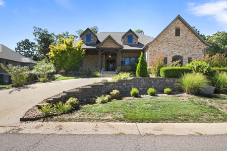 Country Club Luxury Home For Sale In South Central Missouri - image 36
