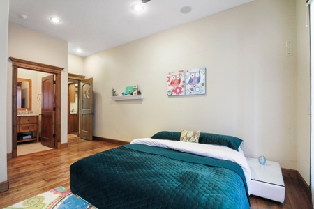 Country Club Luxury Home For Sale In South Central Missouri - image 25