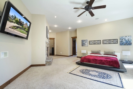 Country Club Luxury Home For Sale In South Central Missouri - image 16