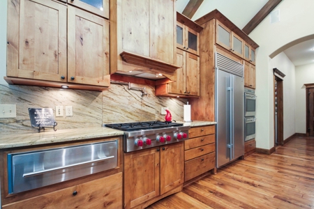Country Club Luxury Home For Sale In South Central Missouri - image 11
