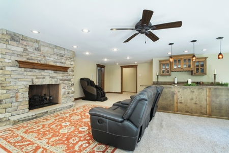 Country Club Luxury Home For Sale In South Central Missouri - image 28