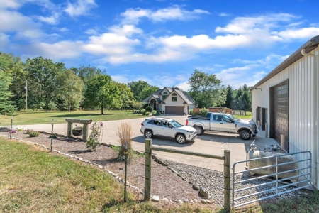 Fine country home offered in the Gull Lake School District - image 6