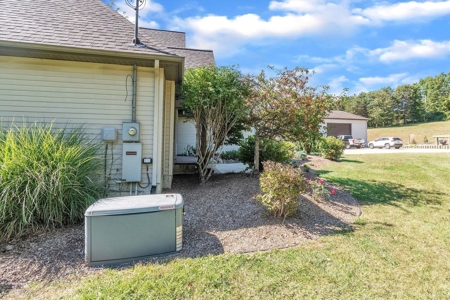 Fine country home offered in the Gull Lake School District - image 7