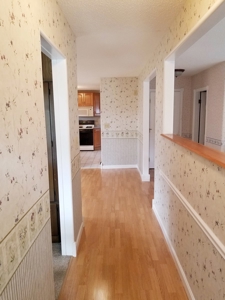 Move In Ready Family Home - image 11