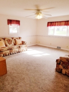 Move In Ready Family Home - image 12