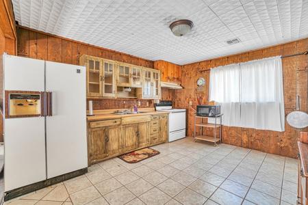 Home For Sale Near Lake Lugert, Oklahoma - image 11