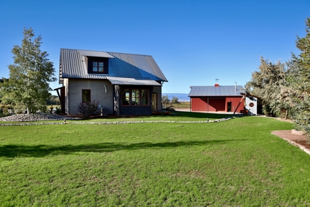 Luxury Country Horse Property with Large Shop Near Montrose - image 27