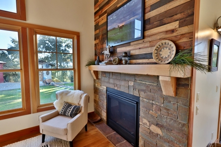 Luxury Country Horse Property with Large Shop Near Montrose - image 7