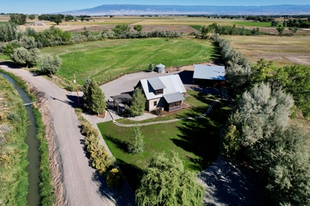 Luxury Country Horse Property with Large Shop Near Montrose - image 31