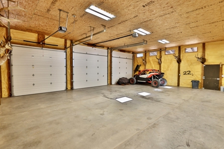Luxury Country Horse Property with Large Shop Near Montrose - image 22