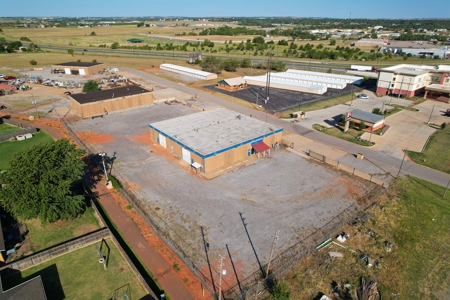Commercial Building for Sale in Beckham County, OK - image 32