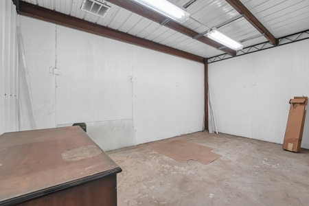Commercial Building for Sale in Beckham County, OK - image 19
