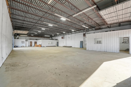 Commercial Building for Sale in Beckham County, OK - image 23