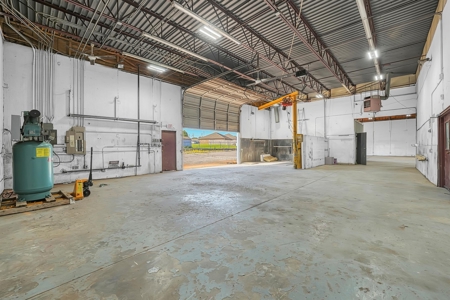 Commercial Building for Sale in Beckham County, OK - image 24